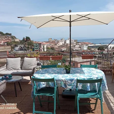 La Terrazza Sul Mare Apartment Letojanni